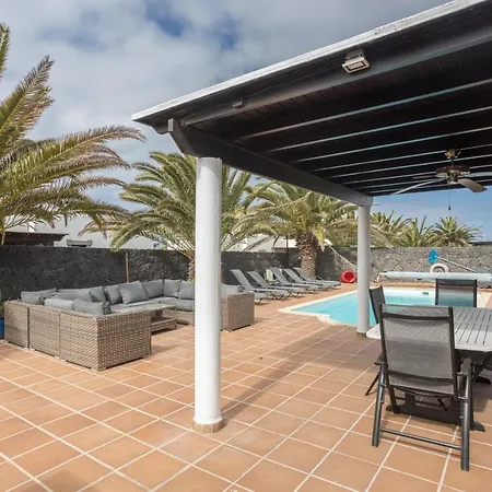 Lightbooking Gisher Lanzarote Chalet Playa Blanca (Lanzarote)