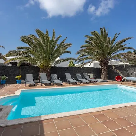 Lightbooking Gisher Lanzarote Chalet *
