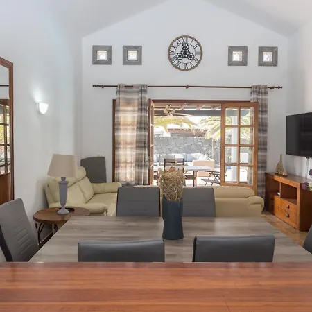 Lightbooking Gisher Lanzarote Chalet *