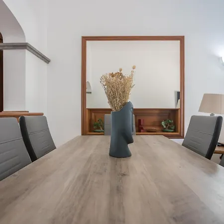Lightbooking Gisher Lanzarote * Playa Blanca (Lanzarote)