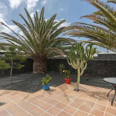 Lightbooking Gisher Lanzarote * Playa Blanca (Lanzarote)